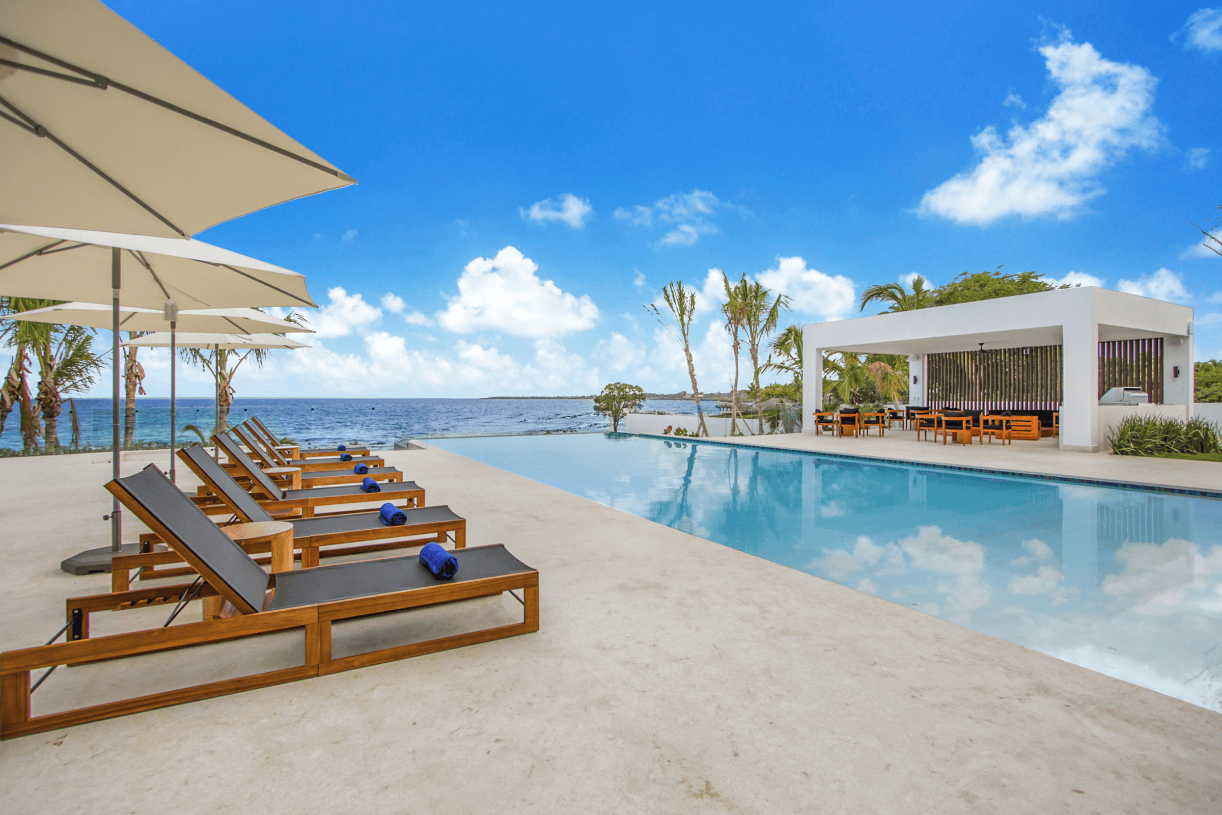 Casa_de_Campo_Resort_and_Villas_La_Romana_Main_Pool