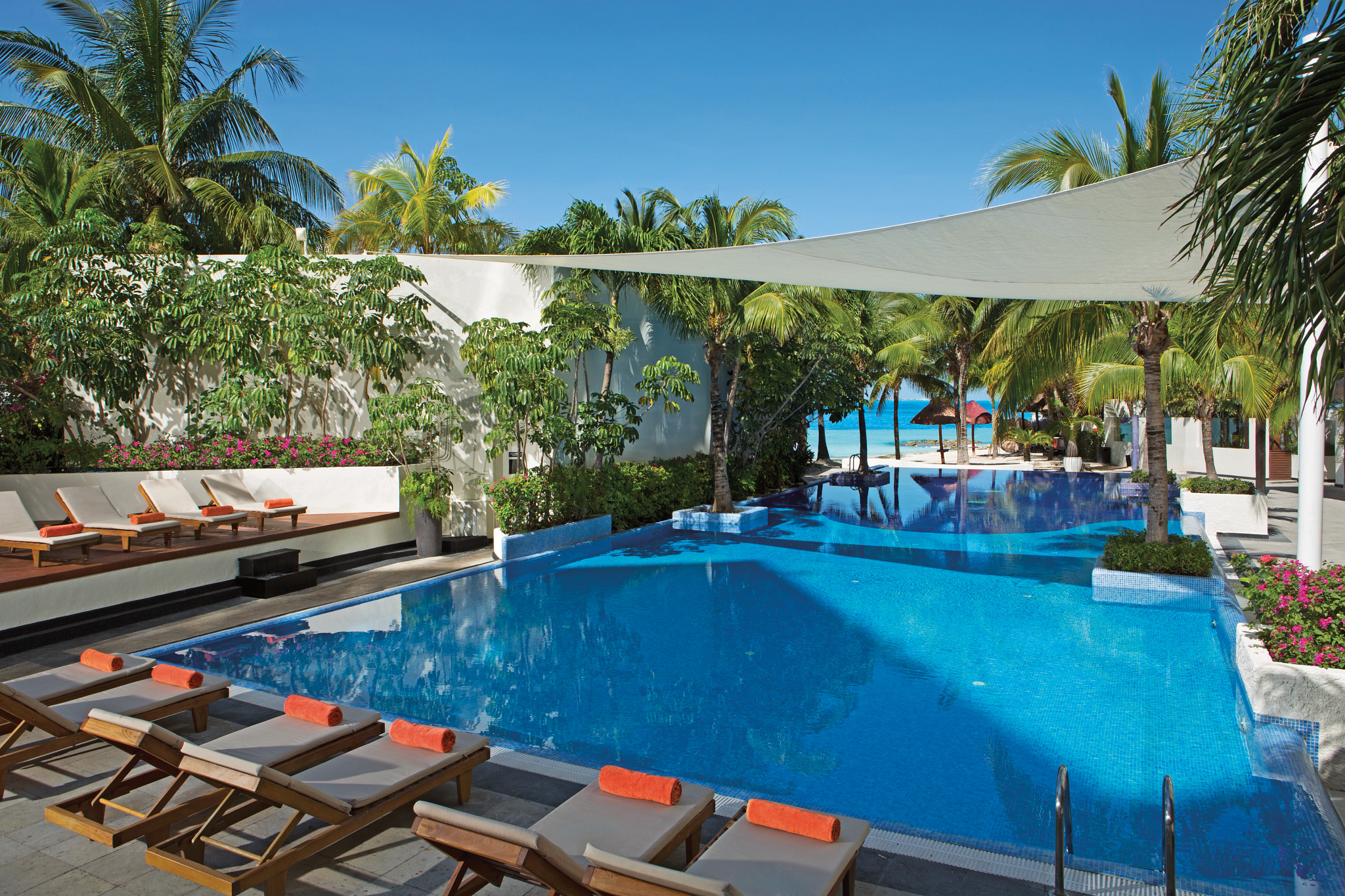 Dreams_Sands_Cancun_Pool