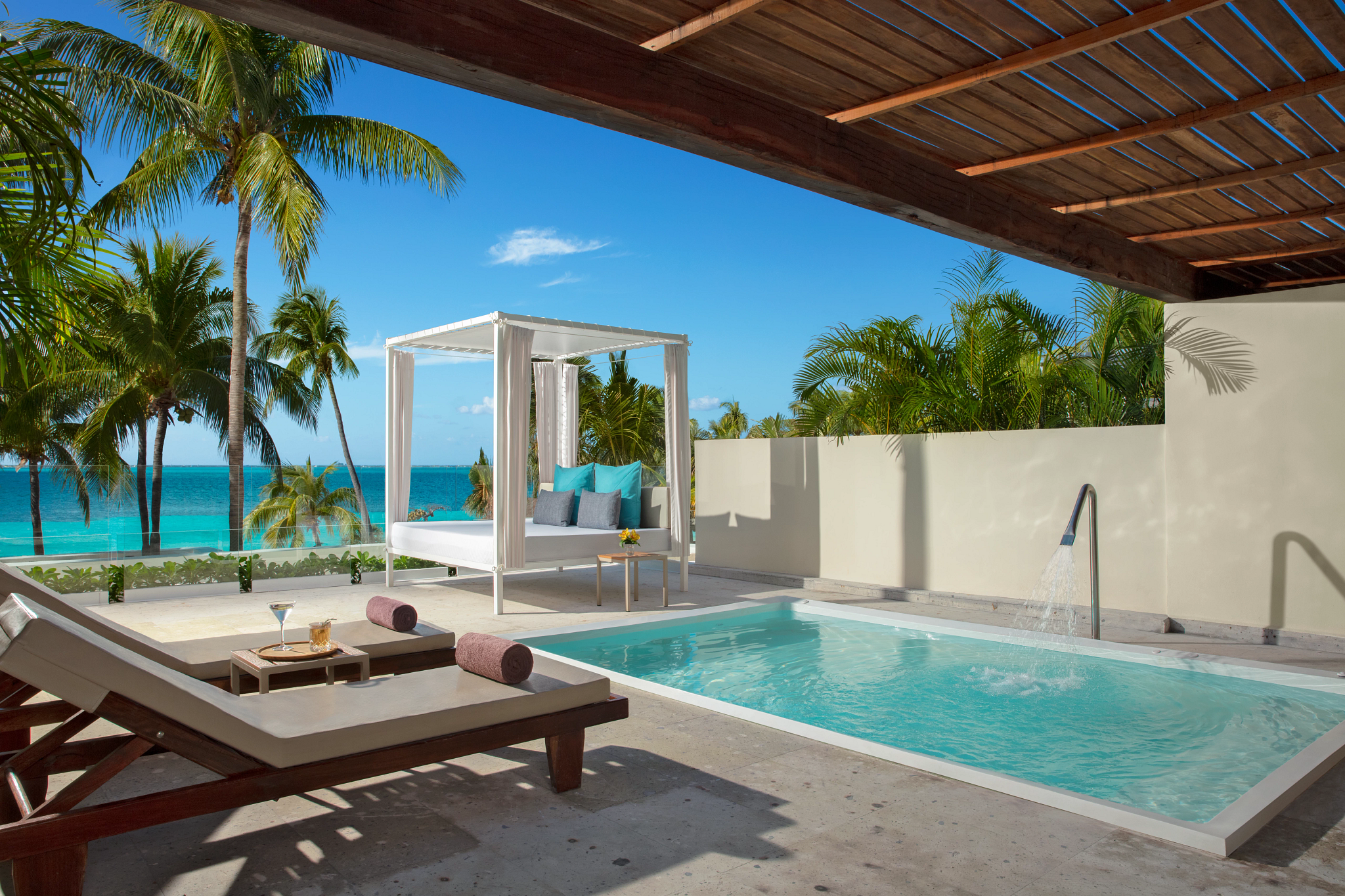 Dreams_Sands_Cancun_Terrace