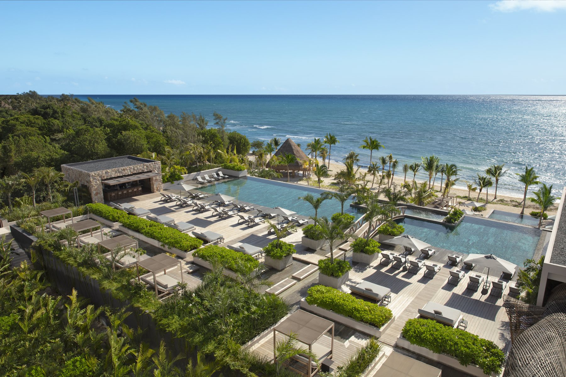 Impression_Moxché_by_Secrets_External_Area