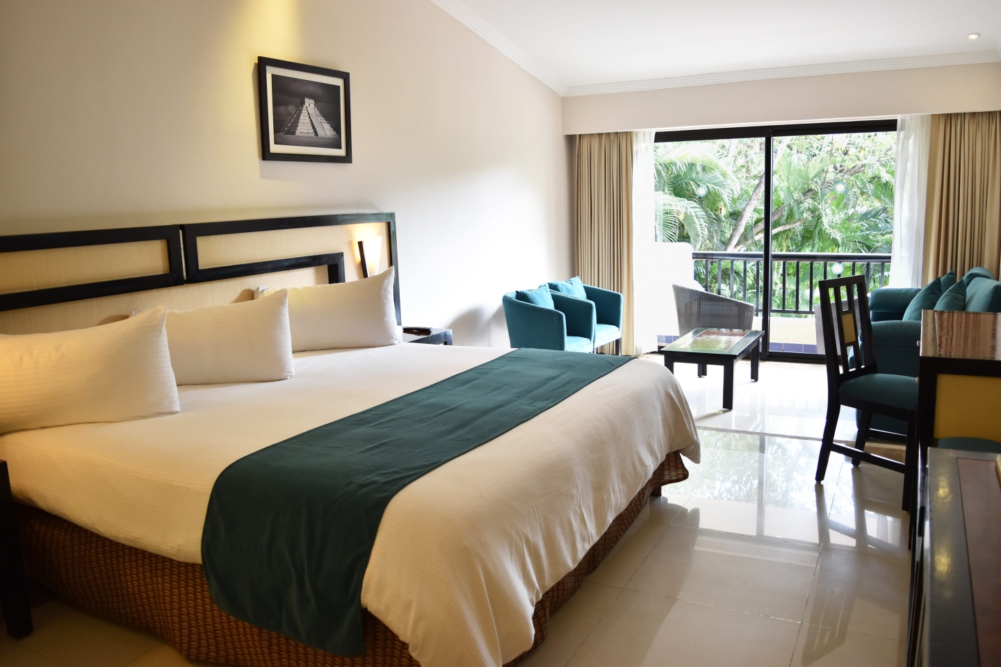 Sandos_Playacar_Beach_Resort_Playa_Del_Carmen_Room
